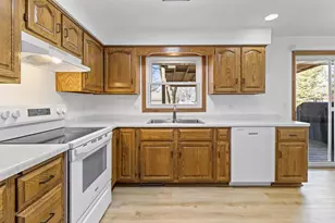 1501 N Lynndale Dr, Appleton, WI 54914 - Photo 8