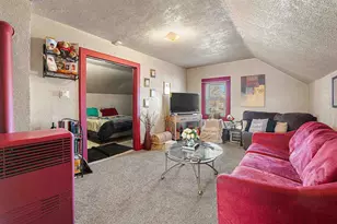 937 N Sawyer St, Oshkosh, WI 54901 - Photo 4