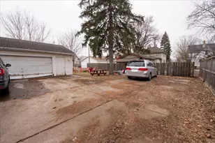 1119 Wisconsin St, Oshkosh, WI 54901 - Photo 32