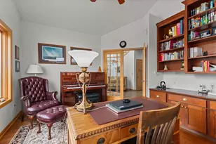 2740 Marine Dr, Oshkosh, WI 54901 - Photo 10