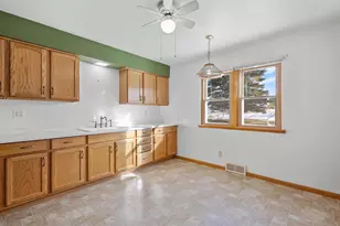 1930 Pershing Rd, New London, WI 54961 - Photo 12