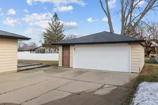 1410 Miami Cir, Little Chute, WI 54140 - Photo 34