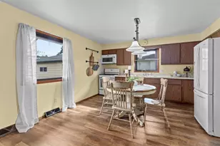 1410 Miami Cir, Little Chute, WI 54140 - Photo 10