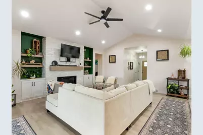 440 Kristy Lee Court, Green Bay, WI 54311 - Photo 4