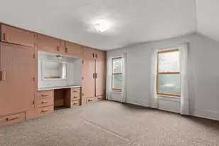 425 S Main St, Iola, WI 54945 - Photo 28