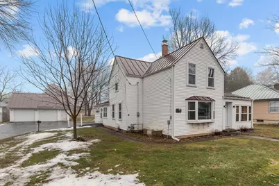 425 S Main Street, Iola, WI 54945 - Photo 2