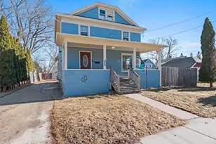 1214 Grand St, Oshkosh, WI 54901 - Photo 2