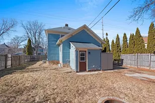 1214 Grand St, Oshkosh, WI 54901 - Photo 26