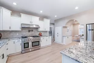 657 Black Earth Dr, De Pere, WI 54115 - Photo 20