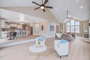 657 Black Earth Dr, De Pere, WI 54115 - Photo 18