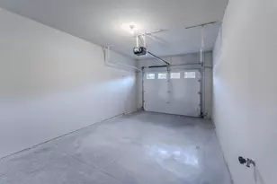 1072 W 20th Ave, Oshkosh, WI 54902 - Photo 28