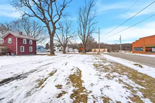 250 W Caroline St, Markesan, WI 53946 - Photo 40