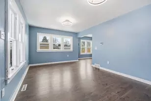 250 W Caroline St, Markesan, WI 53946 - Photo 6