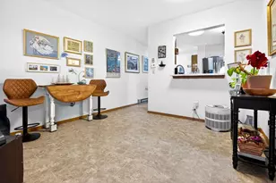 71 Spencer Village Ct, Appleton, WI 54914 - Photo 8