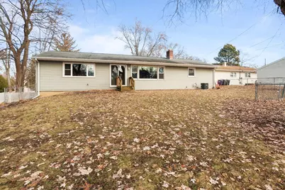127 Taft Street, Green Bay, WI 54301 - Photo 2