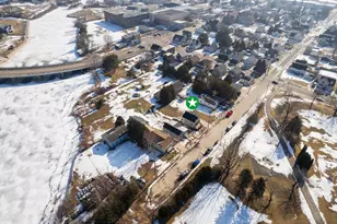 1419 School St, Two Rivers, WI 54241 - Photo 4