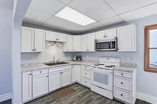 2023 Lincoln St, Two Rivers, WI 54241 - Photo 8