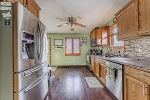 1775 Lombard Ave, Oshkosh, WI 54902 - Photo 4