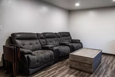 329 E Green Bay Street, Pulaski, WI 54162 - Photo 8