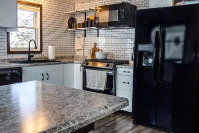 329 E Green Bay Street, Pulaski, WI 54162 - Photo 10