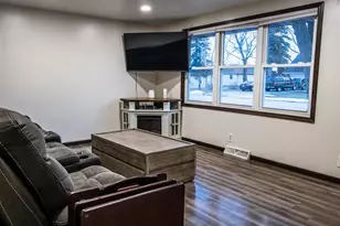 329 E Green Bay St, Pulaski, WI 54162 - Photo 6