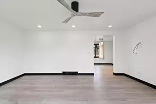 2343 Yellowstone Dr, Green Bay, WI 54311 - Photo 2