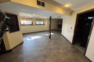 W1955 Fairfield Ln, Sheboygan, WI 53083 - Photo 6