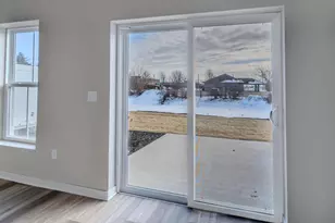 1080 W 20th Ave, Oshkosh, WI 54902 - Photo 12