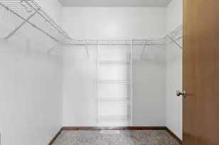 2135 W Melcorn Cir, De Pere, WI 54115 - Photo 28