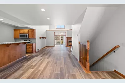 1274 Bayport Terrace, Green Bay, WI 54313 - Photo 4