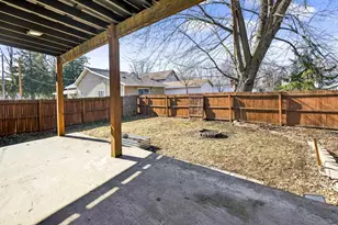 205 Avon St, New London, WI 54961 - Photo 38