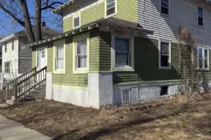825 Crooks St, Green Bay, WI 54301 - Photo 2
