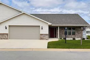 1365 Candlelight Ln, Fond du Lac, WI 54937 - Photo 1