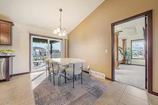 730 E Scott St, Omro, WI 54963 - Photo 8