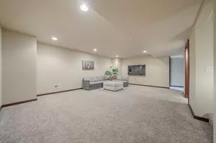 730 E Scott St, Omro, WI 54963 - Photo 24