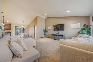 730 E Scott St, Omro, WI 54963 - Photo 12