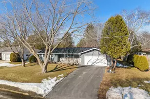 1112 Texas St, Sturgeon Bay, WI 54235 - Photo 1