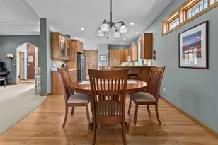 924 E Pondview Ct, Appleton, WI 54913 - Photo 6