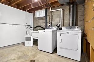 1813 E Pauline St, Appleton, WI 54911 - Photo 28