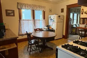 80 Tayco St, Menasha, WI 54952 - Photo 2