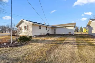 225 Center St, North Fond du Lac, WI 54937 - Photo 32