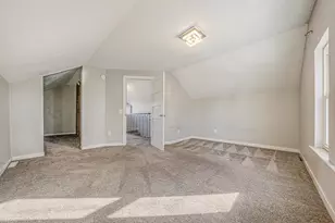 1202 S Pearl St, New London, WI 54961 - Photo 28