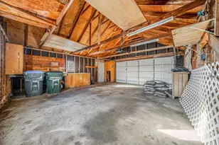 1202 S Pearl St, New London, WI 54961 - Photo 6