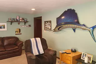2427 Memorial Dr, Green Bay, WI 54303 - Photo 4