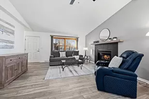 517 Prospect Cir, Shawano, WI 54166 - Photo 4