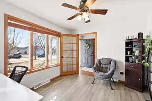 2060 Meadowview St, Kaukauna, WI 54130 - Photo 12