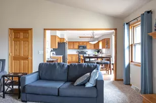 548 Nicole Ln, Wrightstown, WI 54180 - Photo 8