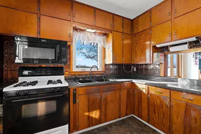 W1350 Cottonville Court, Berlin, WI 54923 - Photo 14