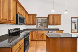 4742 N Providence Ave, Appleton, WI 54913 - Photo 12