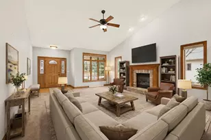 4742 N Providence Ave, Appleton, WI 54913 - Photo 10